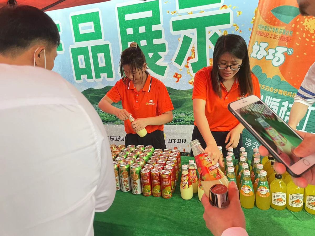 肇慶人大代表上午參加工廠