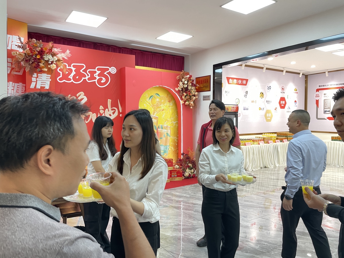 香港大沙同鄉(xiāng)會(huì)會(huì)長(zhǎng)袁廣倫返鄉(xiāng)走訪調(diào)研