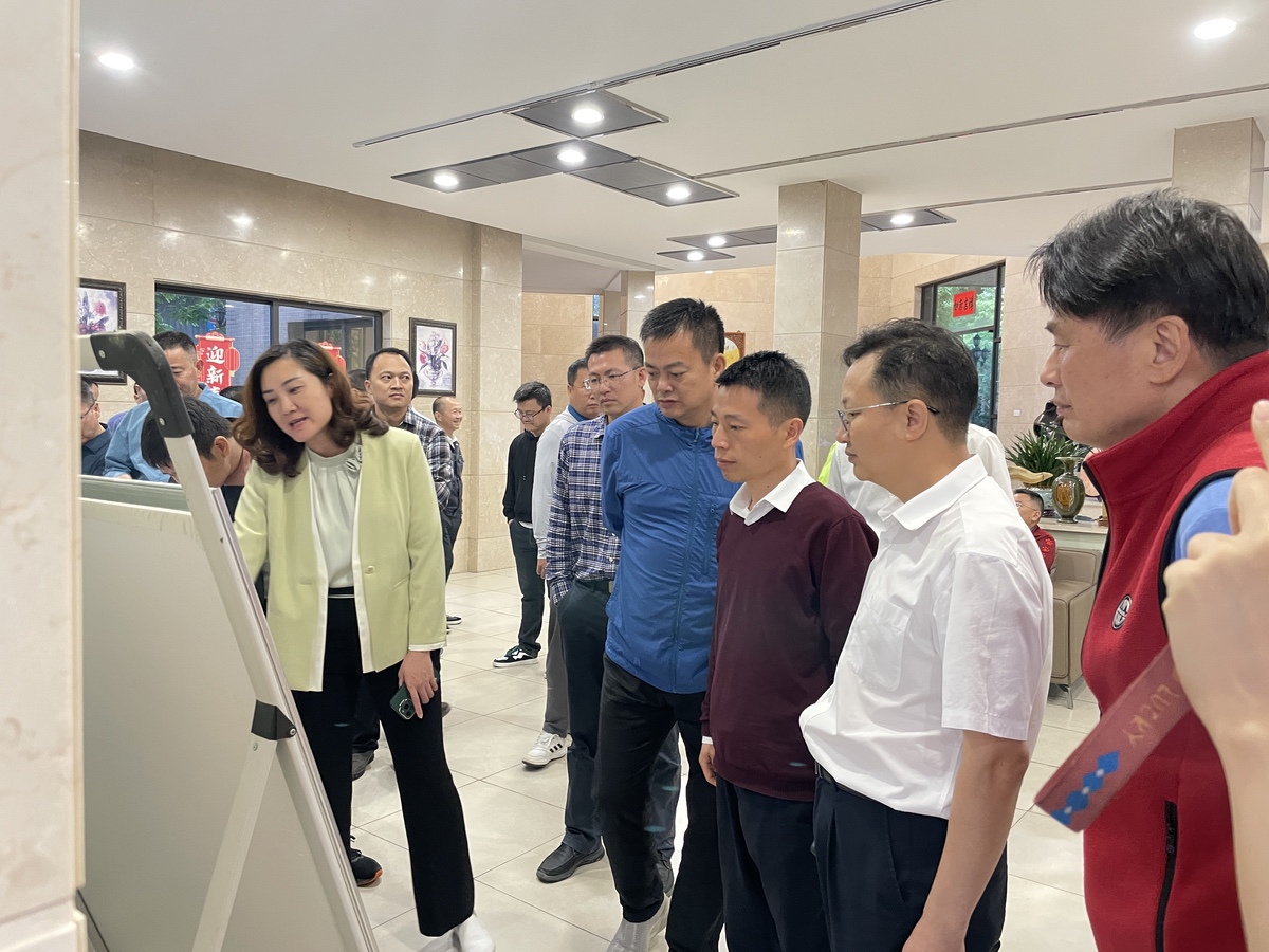 肇慶市鄉(xiāng)村振興局定在四會市召開肇慶市“雙百”鄉(xiāng)村振興駐鎮(zhèn)幫鎮(zhèn)扶村工作隊交流座談會